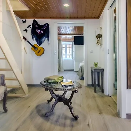 Alfama The Апартаменты *